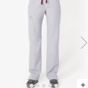 FIGS Kade Cargo Scrub Pants (M Tall-Cement)